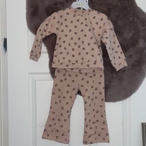 Nicole Miller Floral sweatpant Set